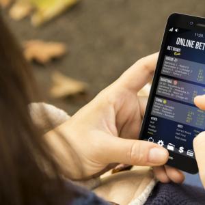 Cele mai bune aplicatii pentru pariuri online pe mobil Cele mai bune aplicatii pentru pariuri online pe mobil