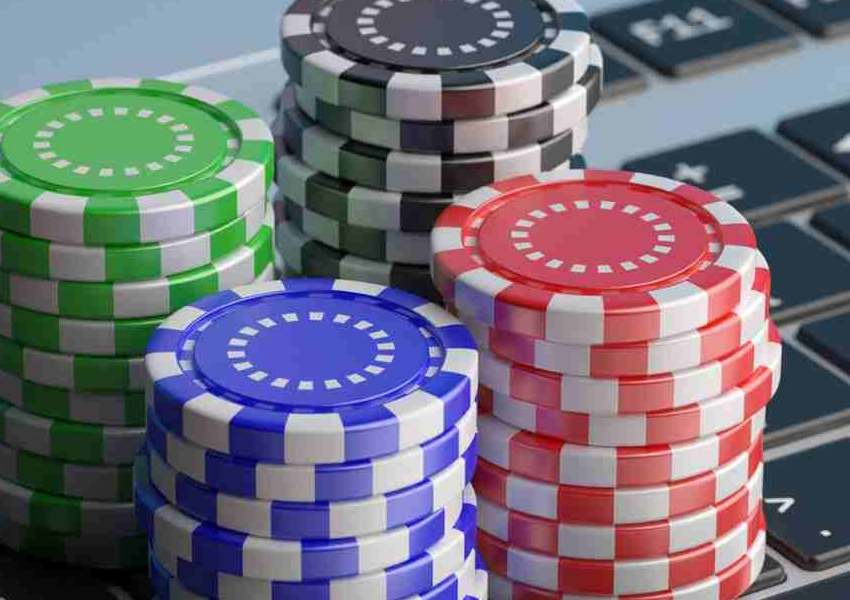 Pariaza pe sport si castiga un bilet la poker
